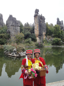 Yunnan tour guides stone formations